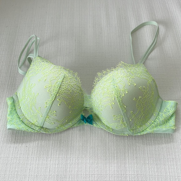 Victoria’s Secret Very Sexy Push Up 34 B